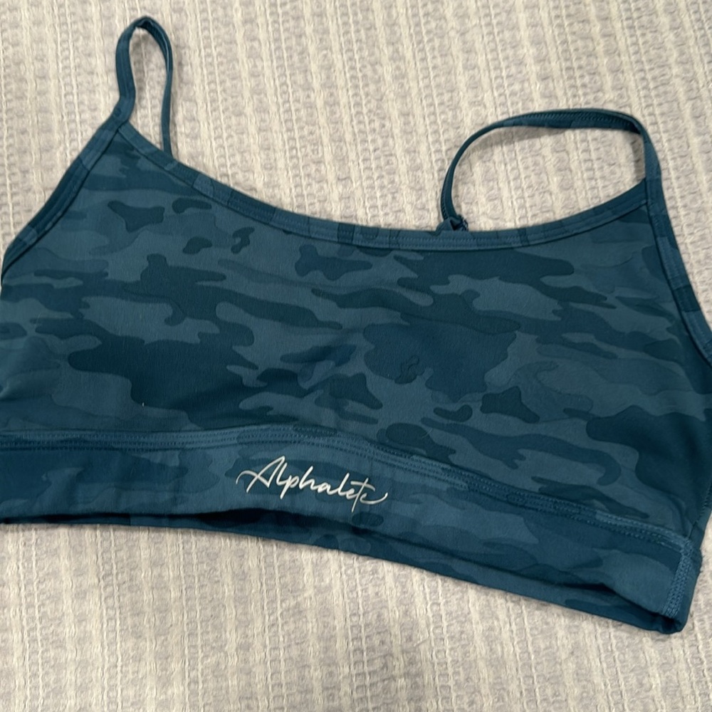 Alphalete Camo Leggings Set in Dark Green - Picture 4 of 6